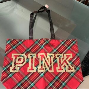 Victoria secret tote and makeup bag. NWT